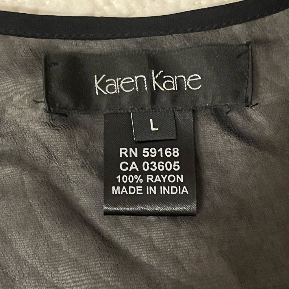 Karen Kane Embellished Black Sheer V Neck Top, size Large - Picture 9 of 9